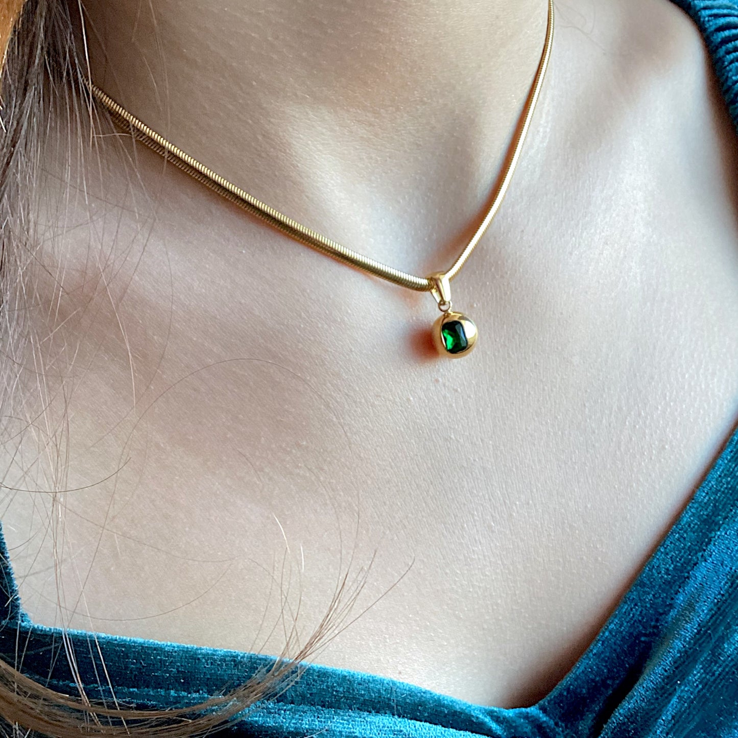 18K Emerald Gemstone Necklace